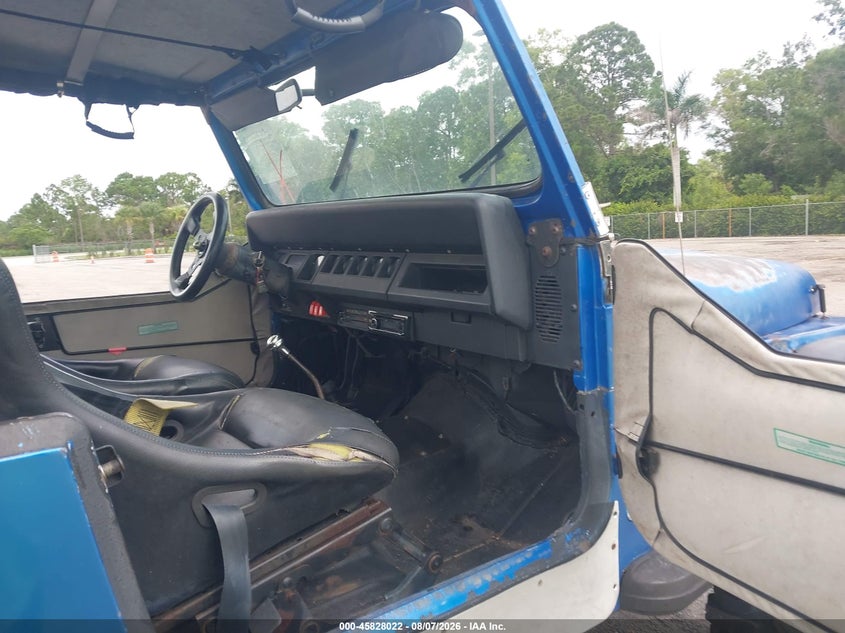 1992 JEEP WRANGLER / YJ auction photo 5