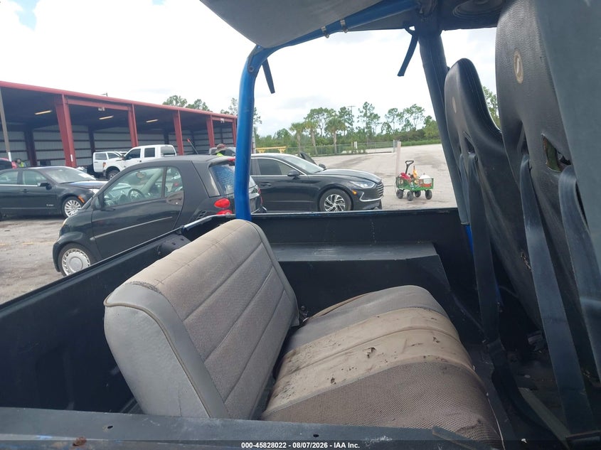 1992 JEEP WRANGLER / YJ auction photo 8