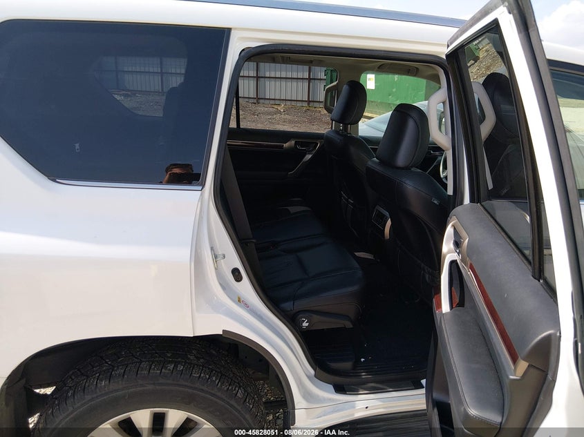2016 LEXUS GX 460 auction photo 8