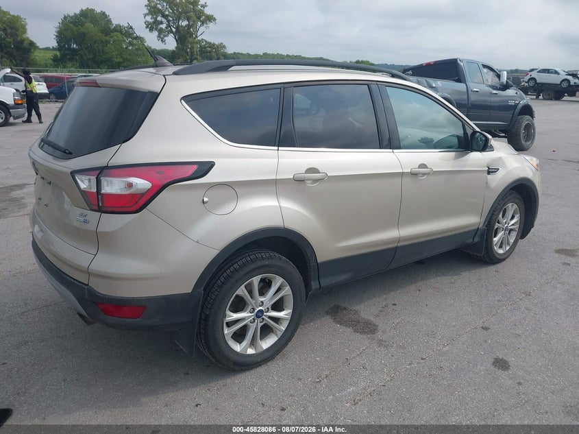 Vin: 1fmcu9gd4juc59661, lot: 46326987, ford escape se 20184
