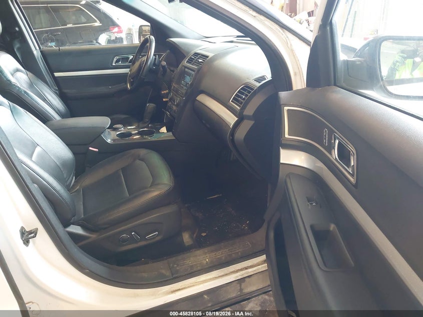 2016 FORD EXPLORER auction photo 5