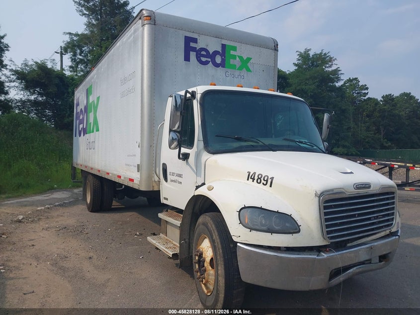 2003 FREIGHTLINER M2 auction photo 1