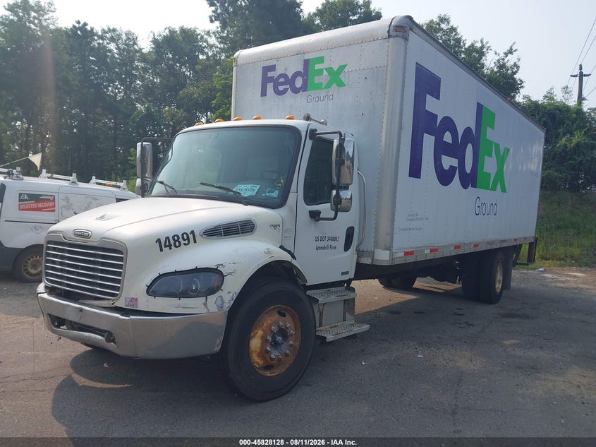 2003 FREIGHTLINER M2 auction photo 2