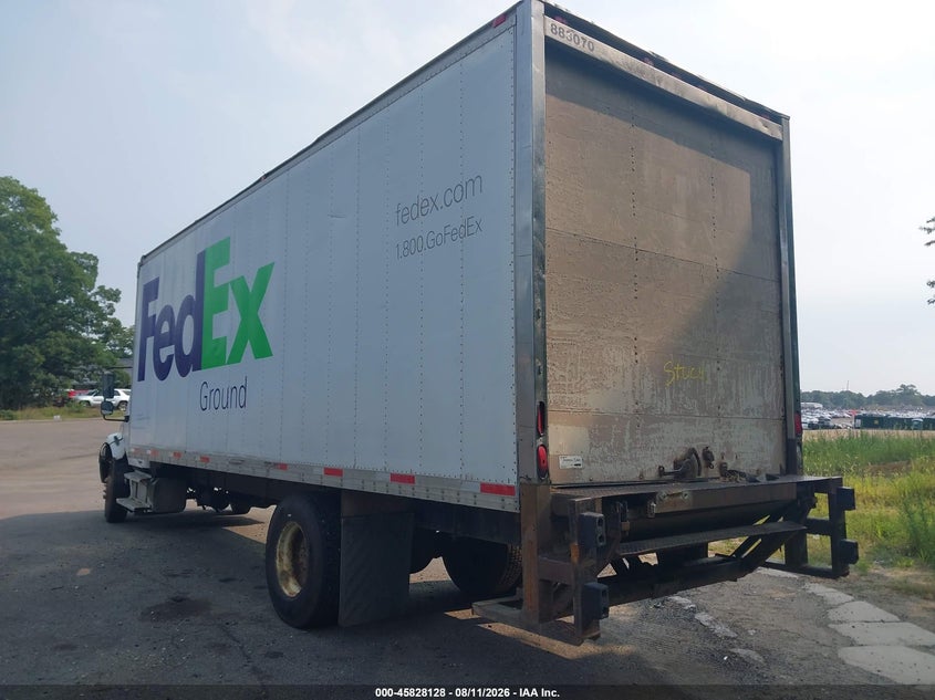 2003 FREIGHTLINER M2 auction photo 3