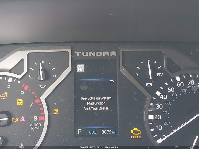TOYOTA TUNDRA - zdjęcie 15
