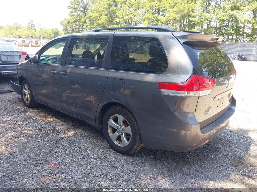 Vin: 5tdkk3dc0ds321998, lot: 46327185, toyota sienna le v6 8 passenger 20133
