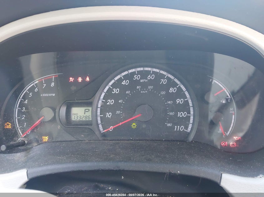2013 TOYOTA SIENNA auction photo 7