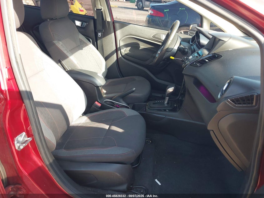2015 FORD FIESTA auction photo 5