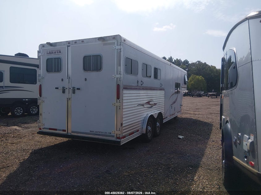 2007 LAKOTA HORSE TRAILER auction photo 4