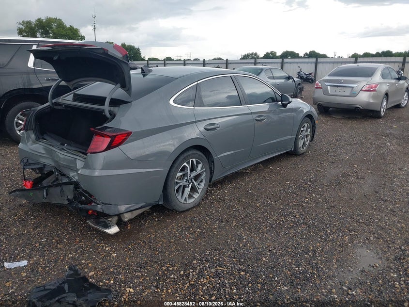 2023 HYUNDAI SONATA auction photo 4