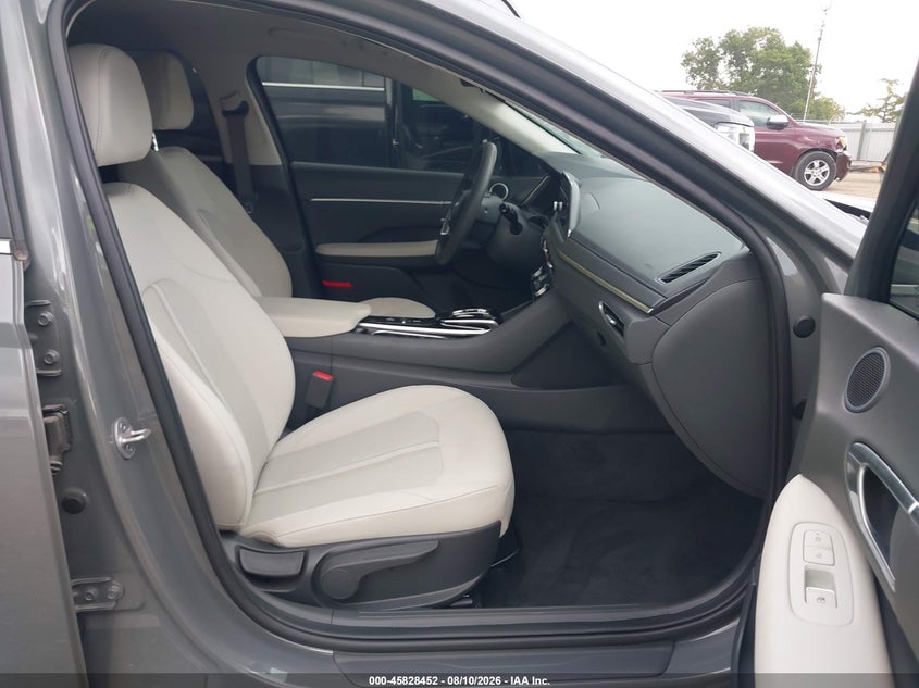 2023 HYUNDAI SONATA auction photo 5