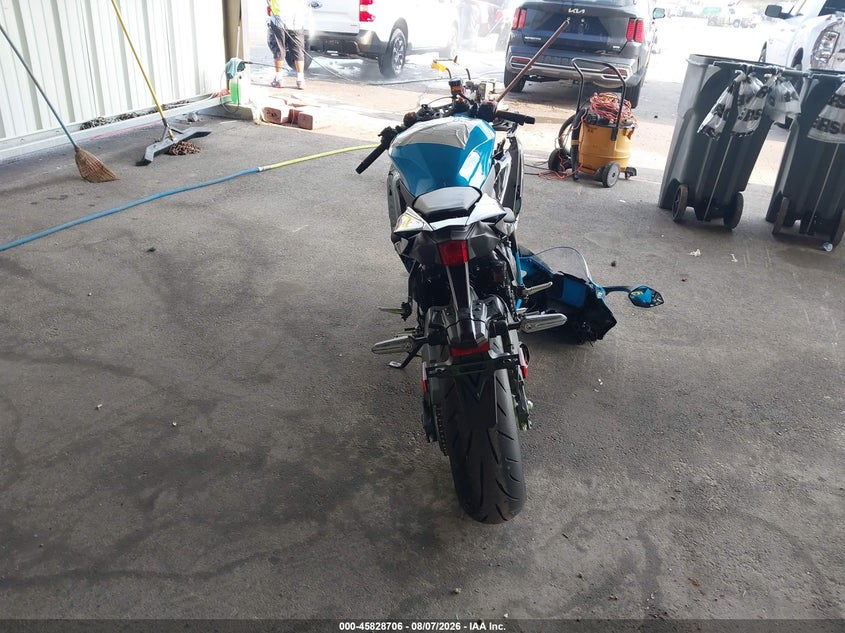 2026 YAMA YZFR7SB auction photo 6