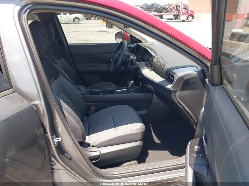 2026 NISSAN KICKS auction photo 5