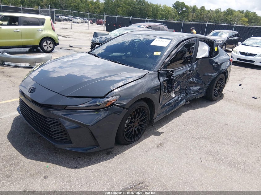TOYOTA CAMRY - zdjęcie 2
