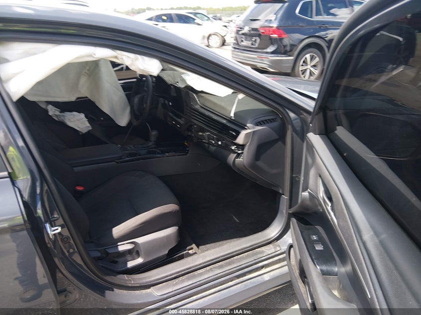 TOYOTA CAMRY - zdjęcie 5