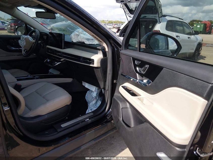 2026 LINCOLN CORSAIR auction photo 5