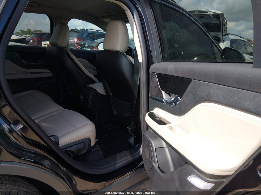 2026 LINCOLN CORSAIR auction photo 8