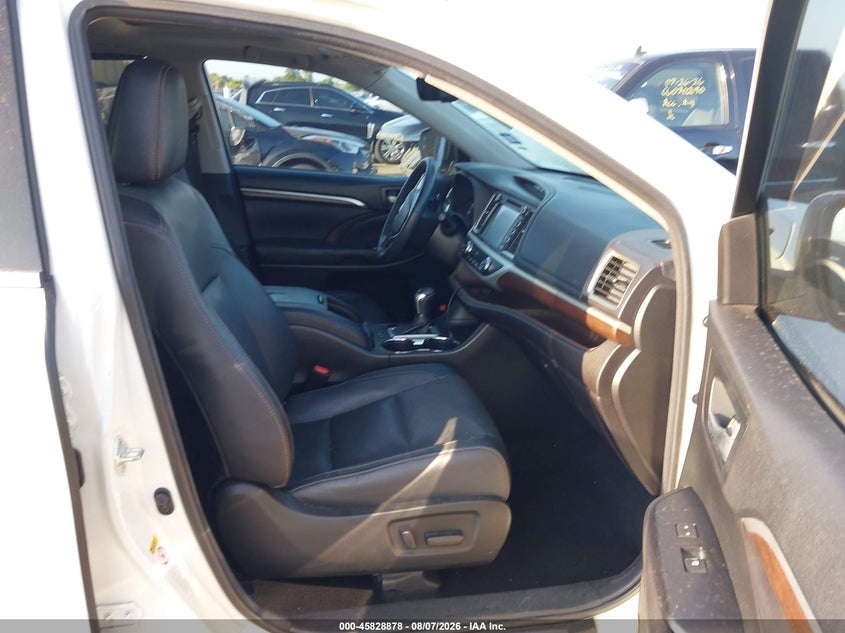 TOYOTA HIGHLANDER - zdjęcie 5