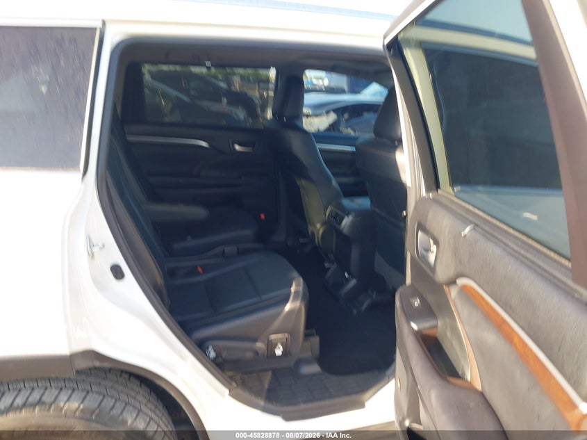 TOYOTA HIGHLANDER - zdjęcie 8