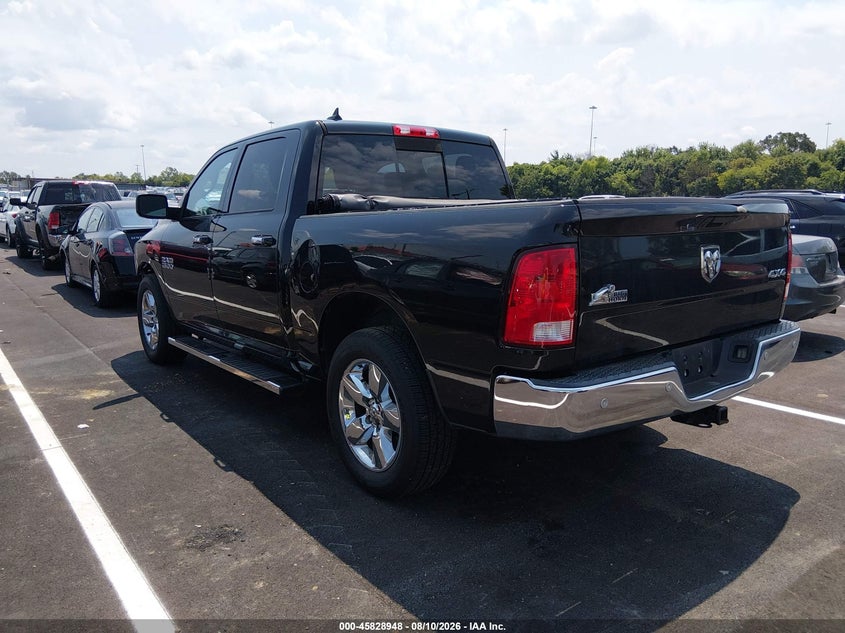 Vin: 1c6rr7lg3hs636045, lot: 46327849, ram 1500 big horn  4x4 5'7 box 20173