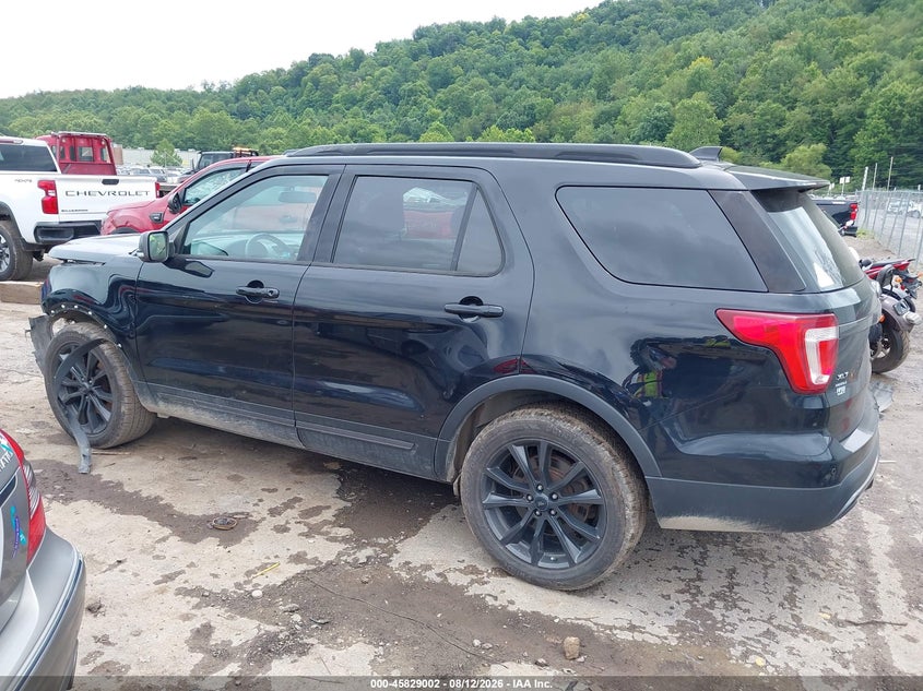 2017 FORD EXPLORER XLT · Фото 15