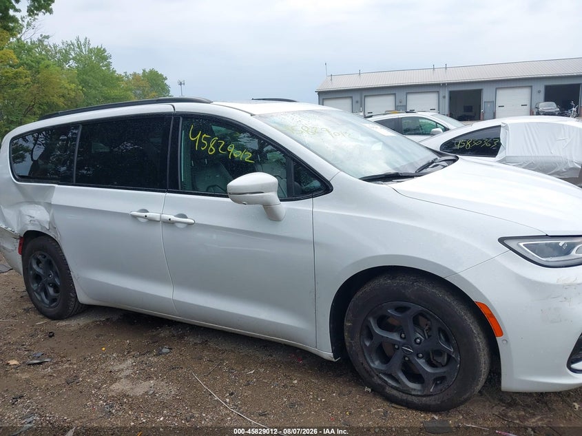CHRYSLER PACIFICA HYBRID - zdjęcie 13