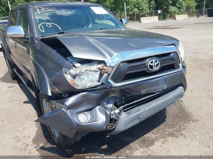 2013 TOYOTA TACOMA auction photo 6
