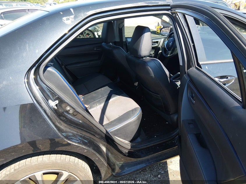 2017 TOYOTA COROLLA auction photo 8