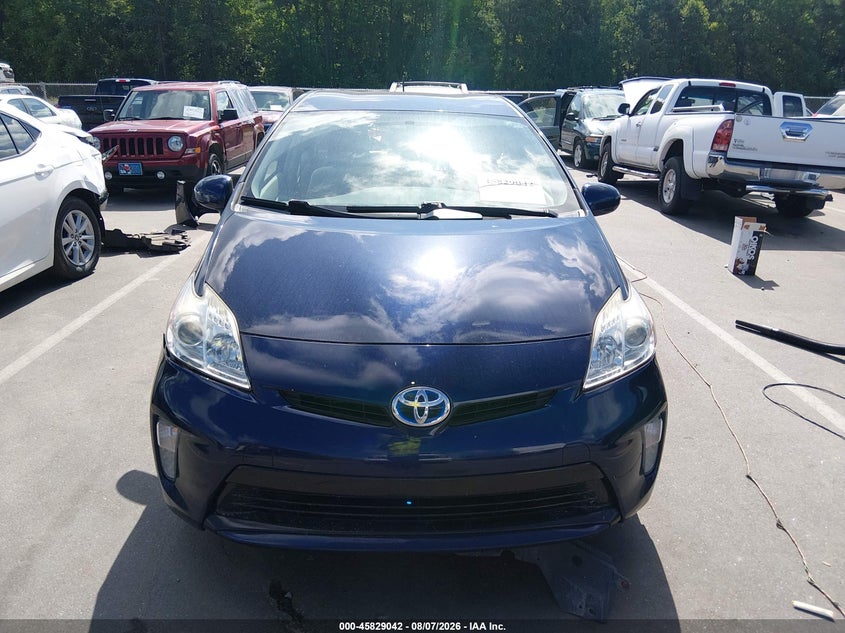 TOYOTA PRIUS - zdjęcie 13