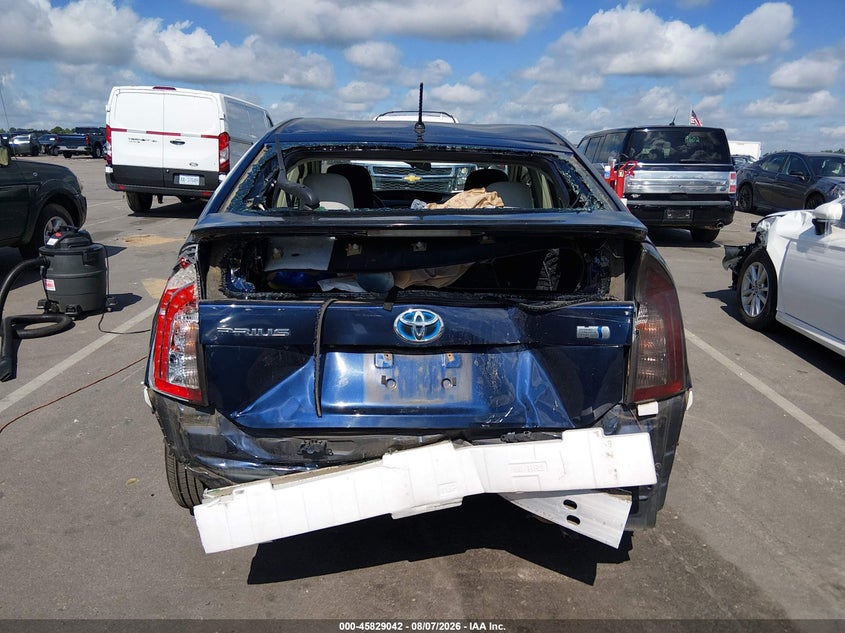 2015 TOYOTA PRIUS auction photo 6
