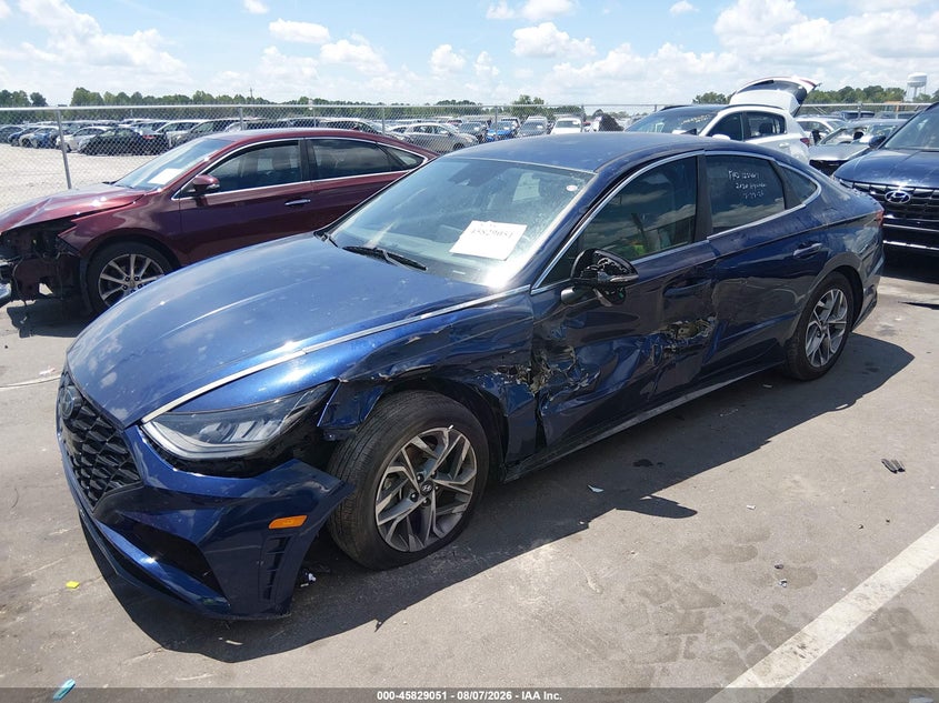 2020 HYUNDAI SONATA auction photo 2