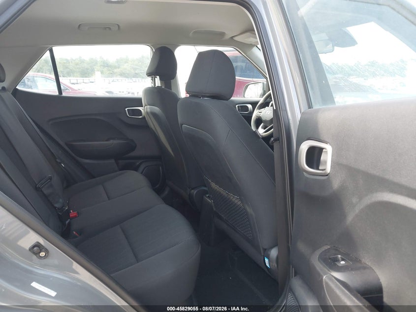 2022 HYUNDAI VENUE auction photo 8