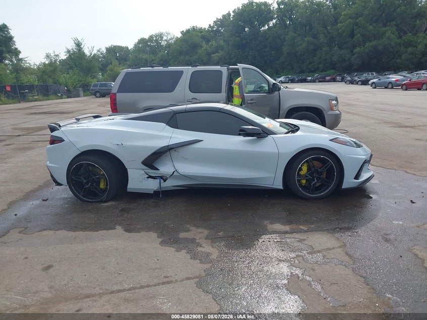 CHEVROLET CORVETTE STINGRAY - zdjęcie 13