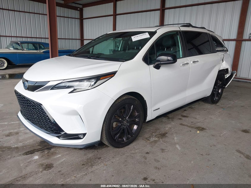 Vin: 5tdxrkec4ms007765, lot: 46327983, toyota sienna xse 20212