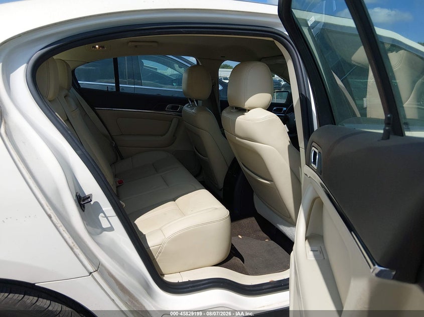 2013 LINCOLN MKS auction photo 8