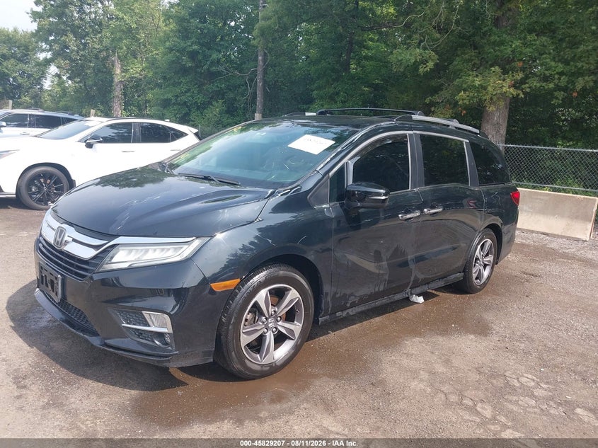 HONDA ODYSSEY 2018 VIN 5FNRL6H86JB032109