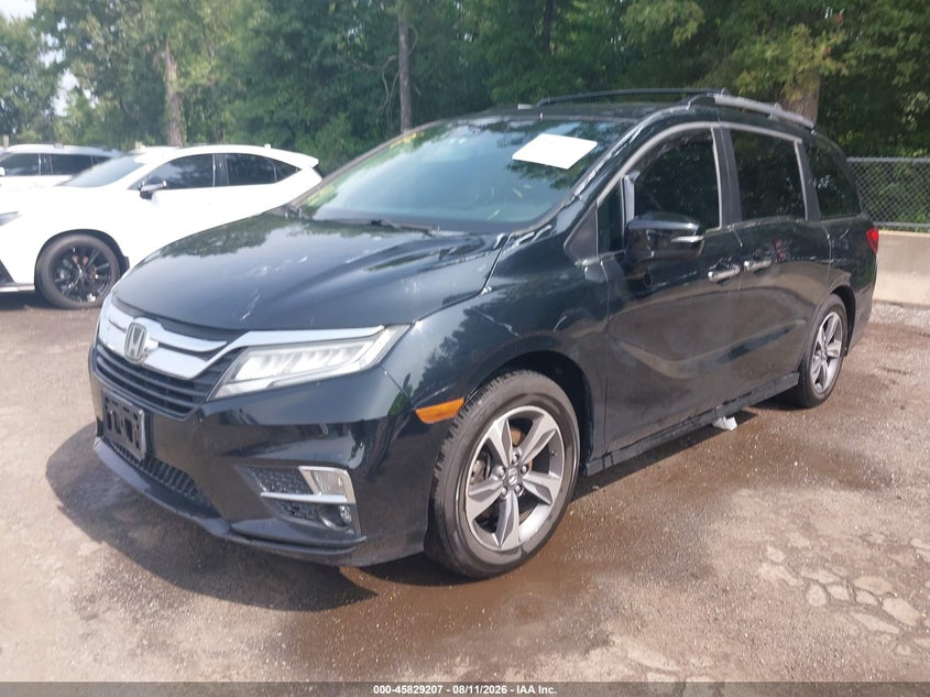 HONDA ODYSSEY 2018 VIN 5FNRL6H86JB032109