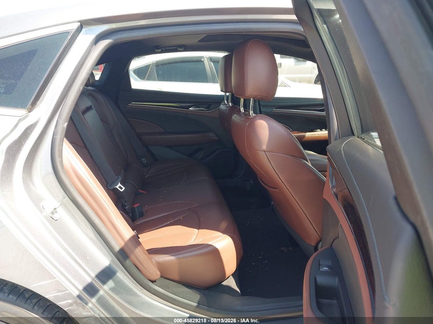 2019 BUICK LACROSSE auction photo 8