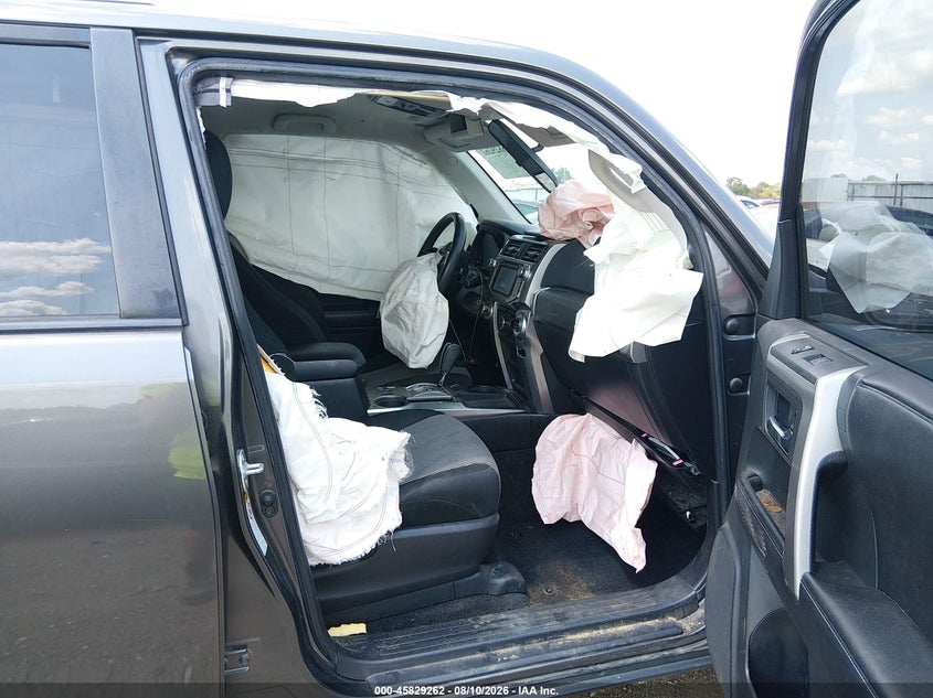 2016 TOYOTA 4RUNNER auction photo 5