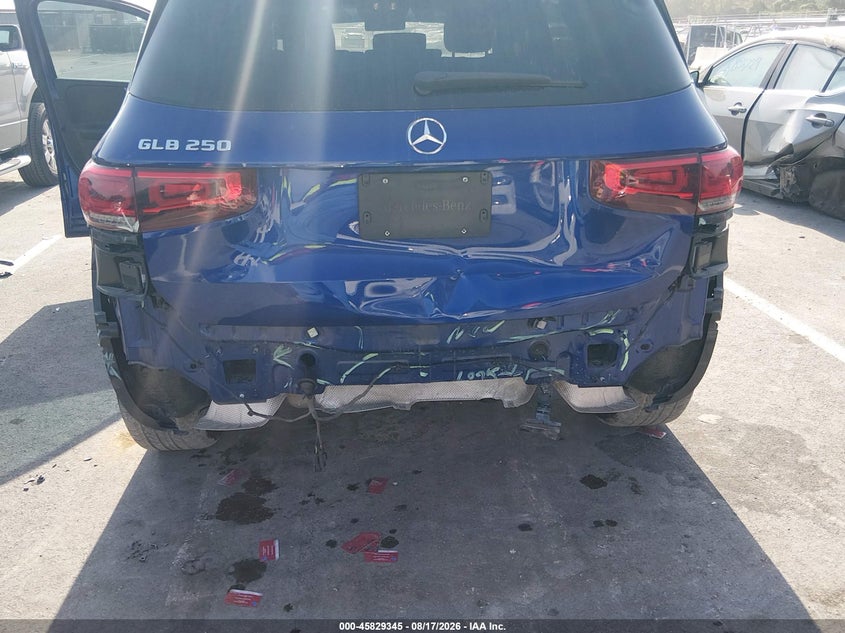 2020 MERCEDES-BENZ GLB 250 auction photo 6