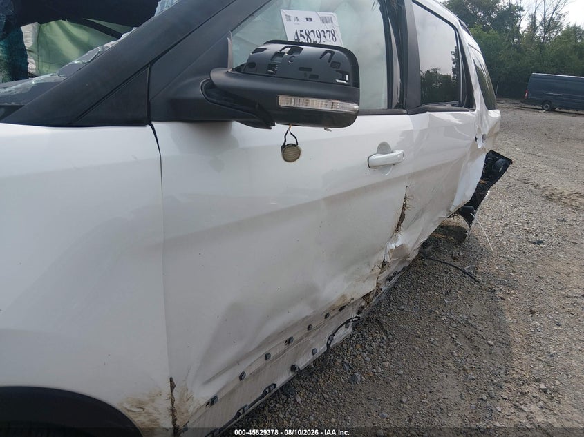 2015 FORD EXPLORER auction photo 6