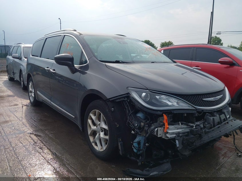 Vin: 2c4rc1eg0lr251900, lot: 46328285, chrysler pacifica touring l plus 20201