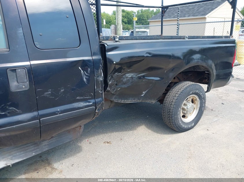 2001 FORD F-250 auction photo 6