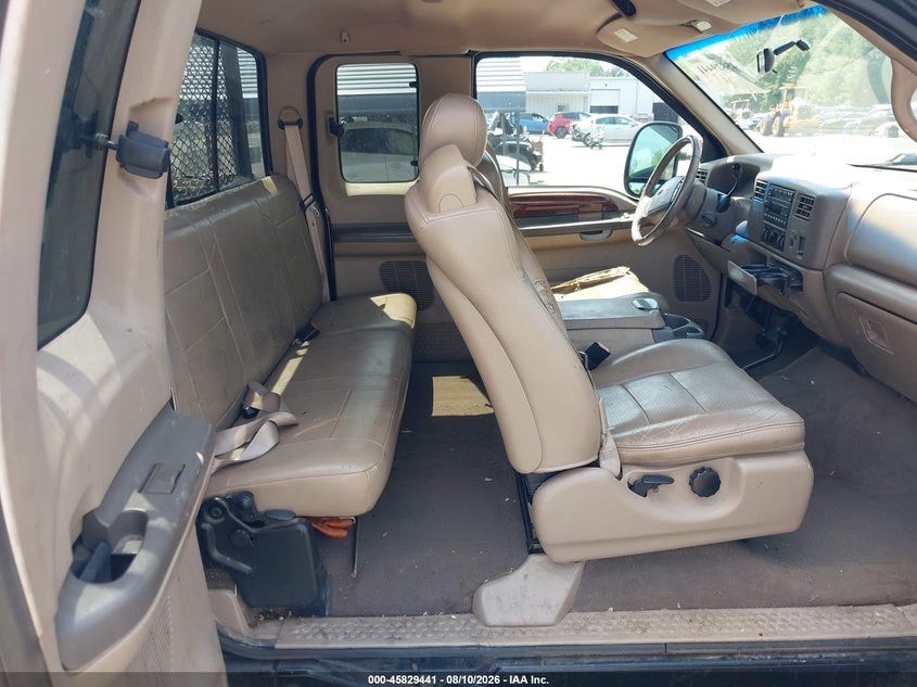 2001 FORD F-250 auction photo 8