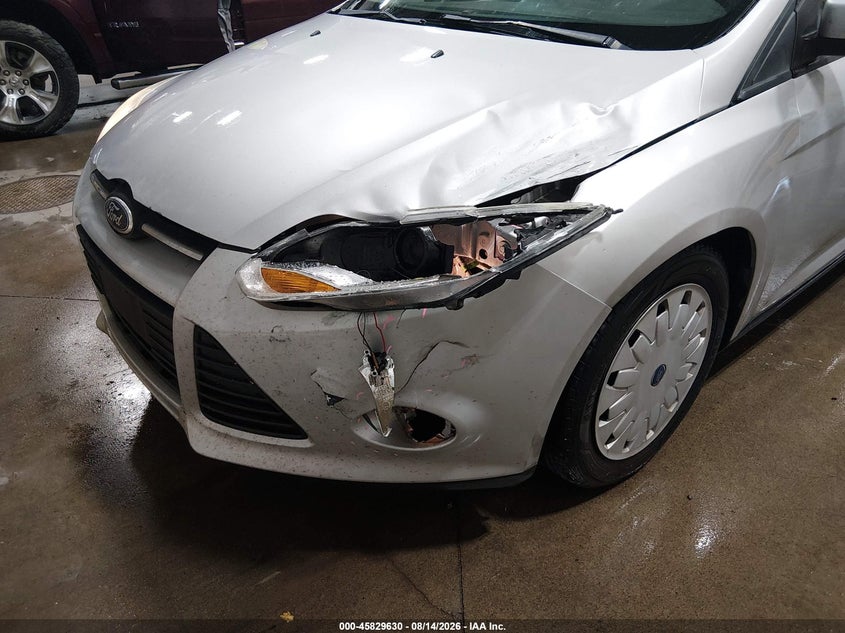 2014 FORD FOCUS auction photo 6