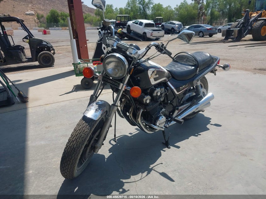 1982 HONDA CB750 auction photo 2