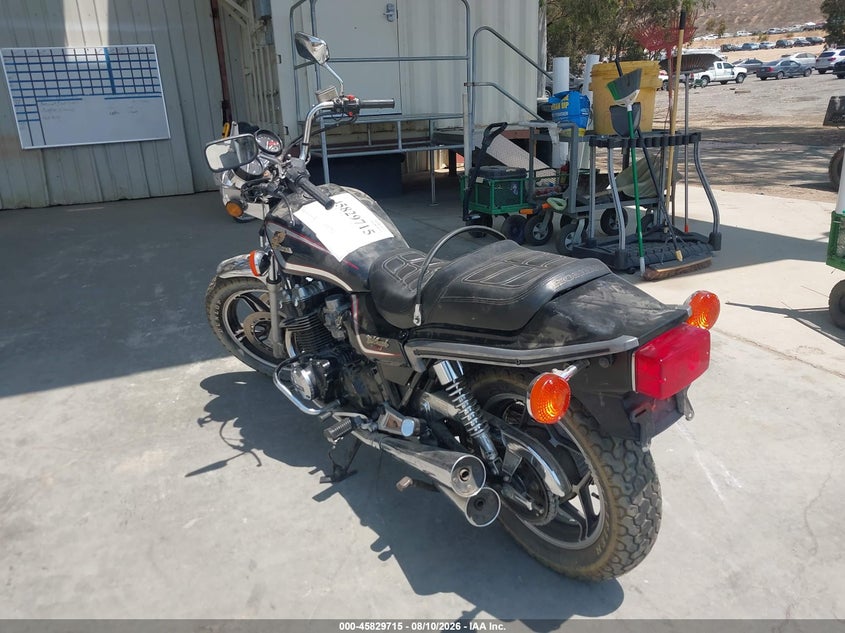 1982 HONDA CB750 auction photo 3