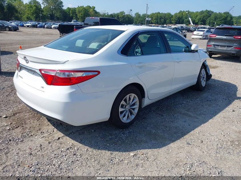 TOYOTA CAMRY - zdjęcie 4