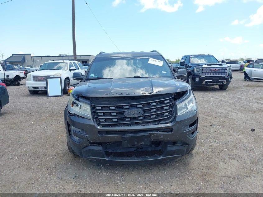 2017 FORD EXPLORER XLT · Фото 12