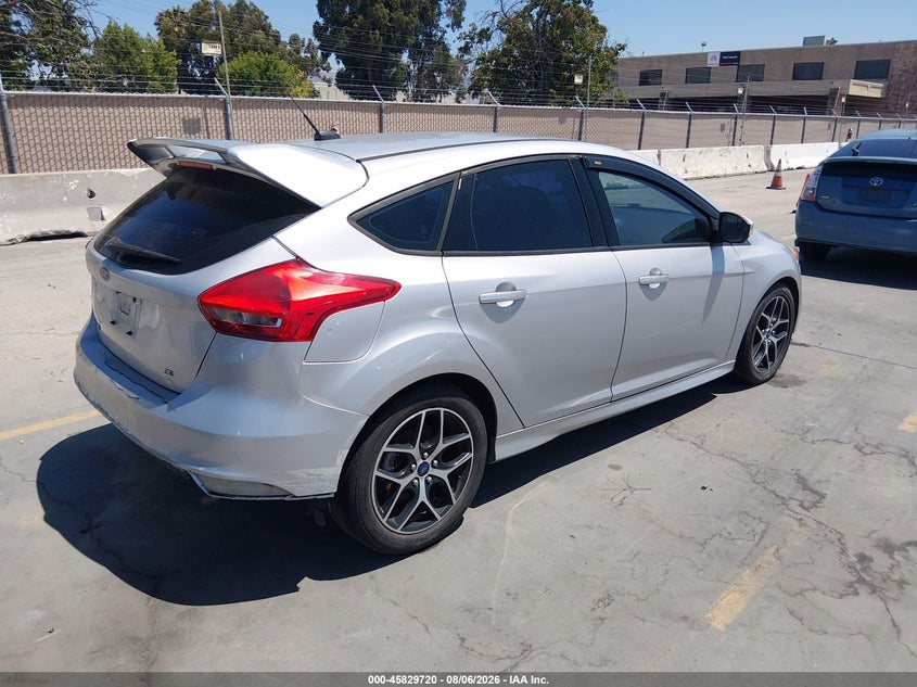 Vin: 1fadp3k25fl358365, lot: 46328621, ford focus se 20154